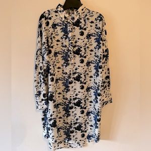 Half button up. Collared printed dress